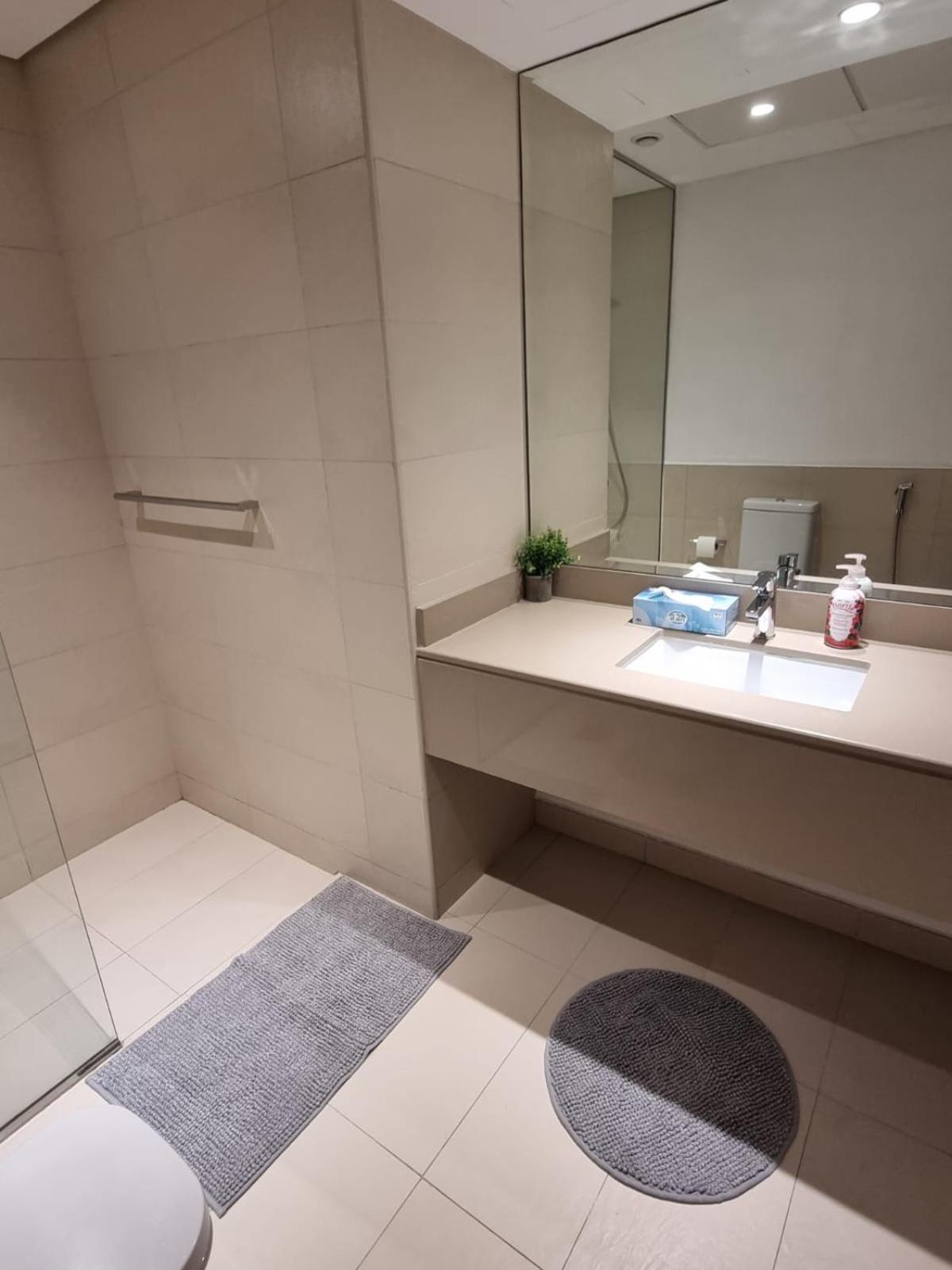 Water Edge, Yas Island *