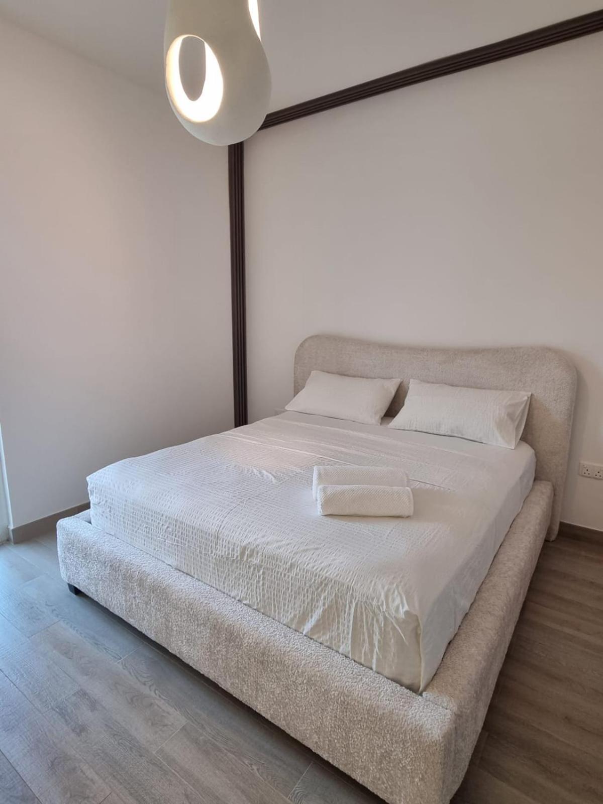 Water Edge, Yas Island Apartamento *